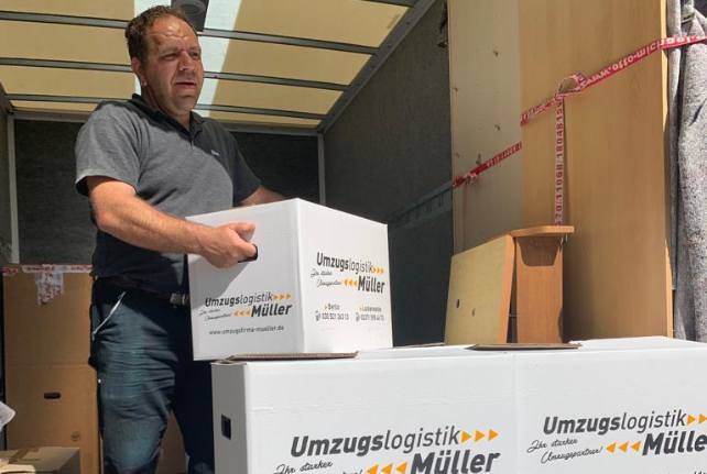 Studentenumzug das richtige Fahrzeug inkl. erfahrenen Fahrer Schwäbisch Gmünd